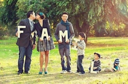 รูปครอบครัวเพื่อสร้างแรงบันดาลใจ