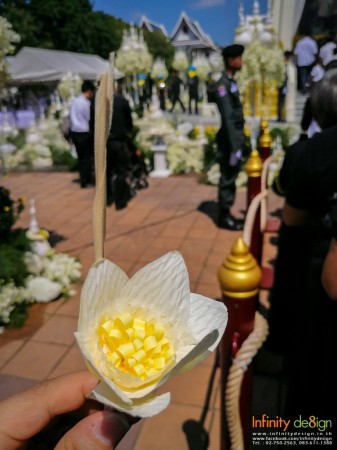 ดอกไม้จันทน์ ในงานพระราชพิธีถวายพระเพลิงพระบรมศพในหลวงรัชกาลที่ 9