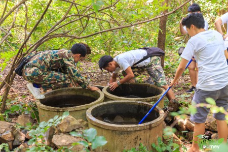 ทำความสะอาดบ่อน้ำกัน @ เขตห้ามล่าสัตว์ป่าเขาสมโภชน์ จ.ลพบุรี