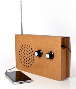 เพิ่มความสวยงามให้วิทยุด้วย.. Cardboard Radio