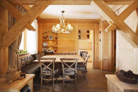 ห้องอาหารในบ้านไม้สไตล์ Cottage