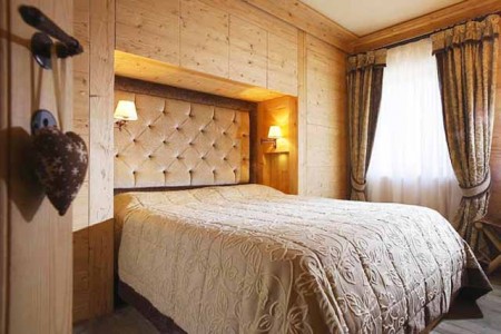 ห้องนอนกับบ้านไม้สไตล์ Cottage