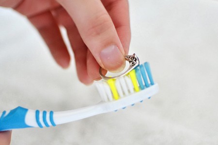 ยาสีฟันทำความสะอาดเครื่องประดับ