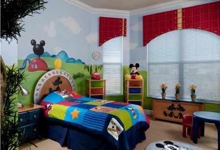 ห้องนอนจากเรื่อง Mickey Mous