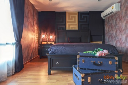 ห้องนอนใหญ่ที่มีการผสมผสานระหว่างสไตล์ Luxury และ สไตล์ Loft  @ Golden Village บางนา-กิ่งแก้ว