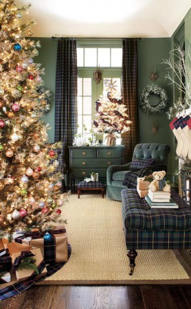 ไอเดียตกแต่งบ้านต้อนรับคริสต์มาส : ห้องนั่งเล่นโทนสีเขียว 