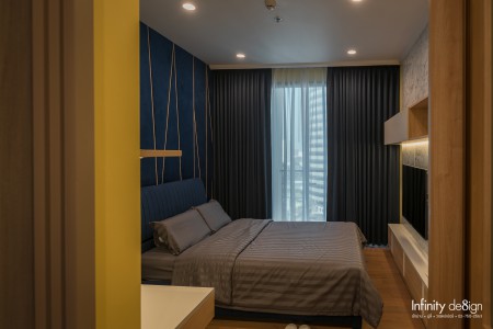 ห้องนอนใหญ่ตกแต่งด้วยผ้าม่านจีบ @ Supalai Oriental สุขุมวิท 39