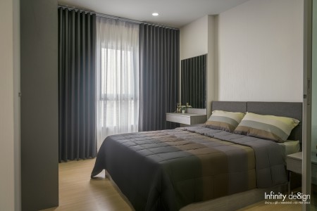 ห้องนอนตกแต่งด้วยผ้าม่านสีเทา @ Supalai Veranda สุขุมวิท 117